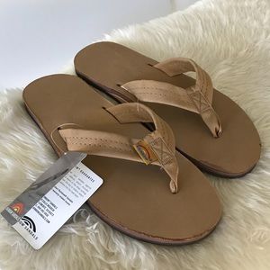 Rainbow Sandals • Mens Size Large